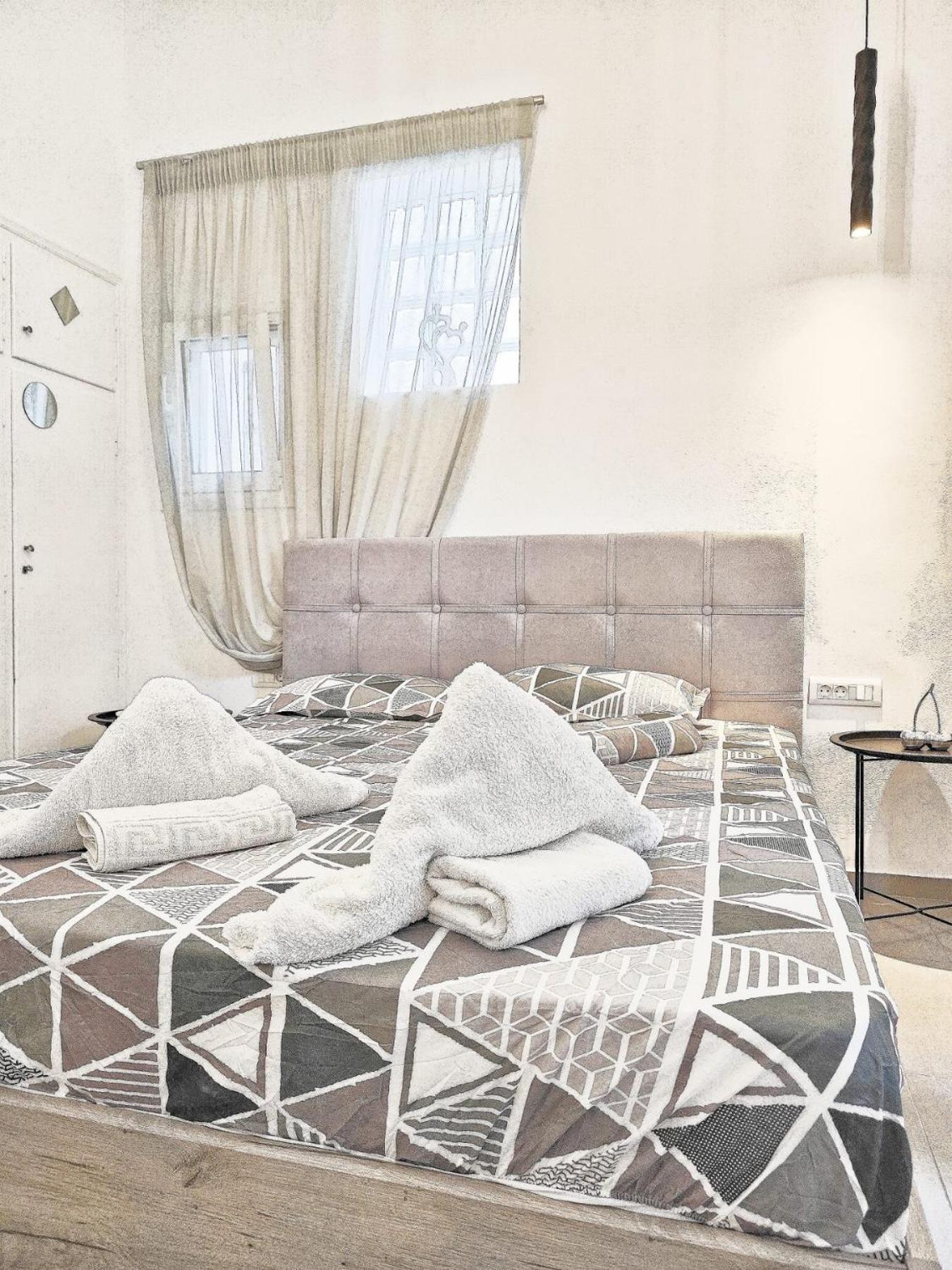 Luxury Studio In Nauplio Apartment นาฟปลิโอ ภายนอก รูปภาพ